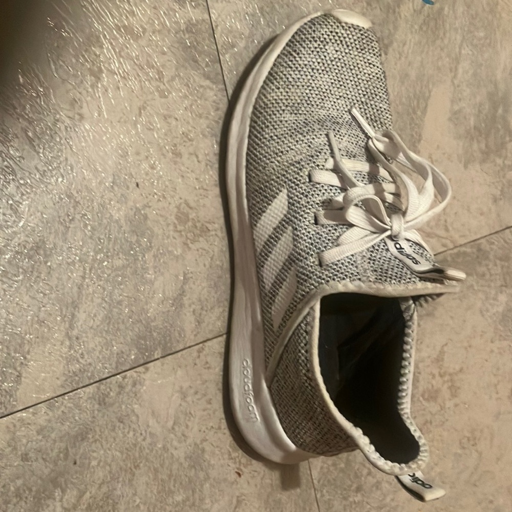 Woman’s cloud foam pure size 7